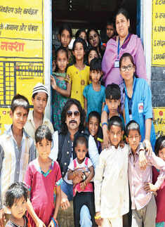 Ravindra campaigns for Save the Children 
