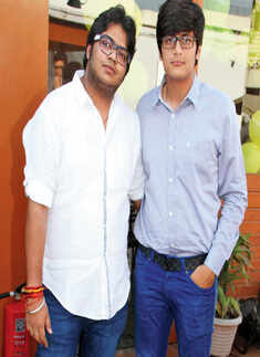 Divyanshu's surprise b'day party