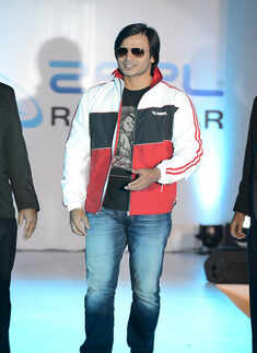 Zeel Rainwear fashion show