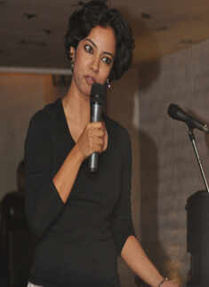 Mir plays professor Fellini