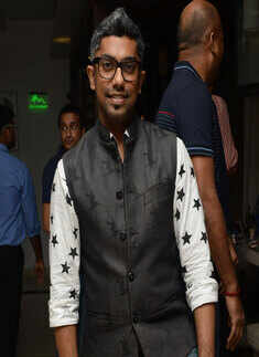 Saturday night party at Bay 146