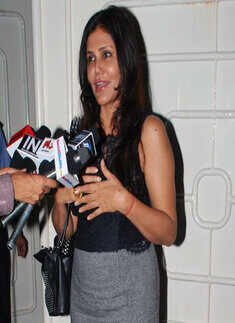 Holiday: Spl. Screening