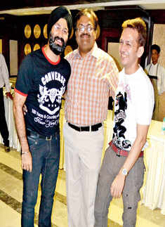 Doctors&rsquo; day out in Hawaiian style