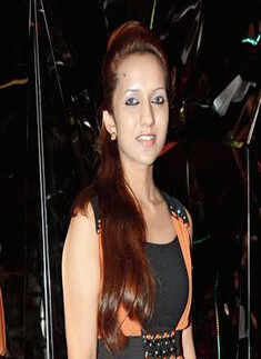 Ladies rock at Kismet