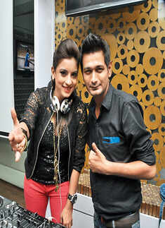 Party at Afraa Lounge