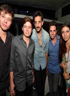 Penthouze hosts selfie party