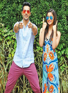 Varun, Alia visit Hyderabad