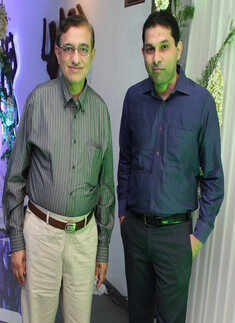 Dr Mohd Ahsan-Dr Amreen Bari's wedding anniv.Dr-Aziz-Khan-&-Dr-Qashif.jpg