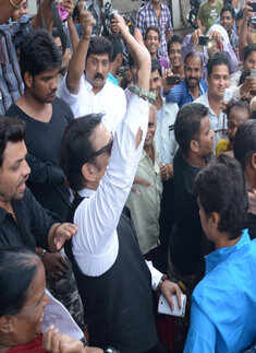 Govinda visits orange city