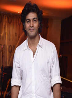 Aaliyah, Jackie @ Serafina