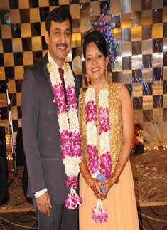 Manish, Neelam's 25th wedding anniversary