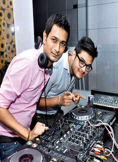 Ladies night at Afraa