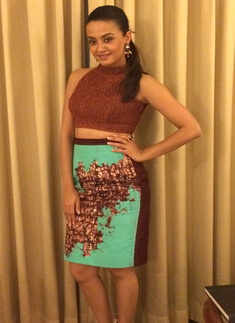 Surveen, Jay promote Hate Story 2