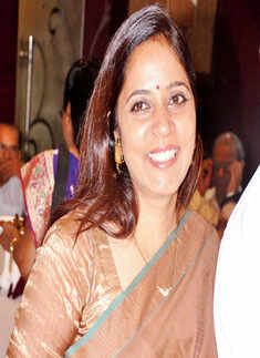 Col AK Singh and Sudesh's 50th wedding anniv.