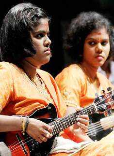 Performance: Mandolin sis.