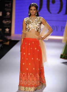 IIJW '14: Jewels By Preeti