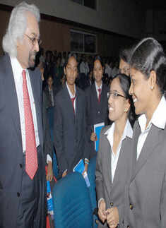 Pitroda at press meet