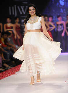 IIJW '14: PN Gadgil Jewellers