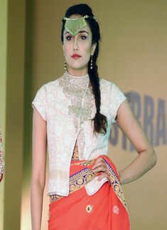 Year End Expo at Breeze