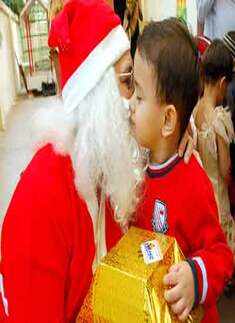 Santa visits play school