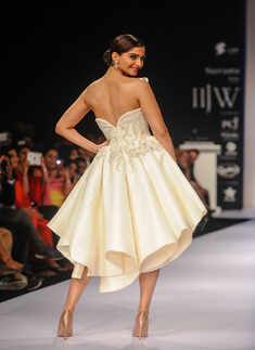 IIJW '14: Nazraana by Rio Tinto