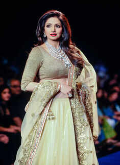 IIJW '14: Golecha Jewels