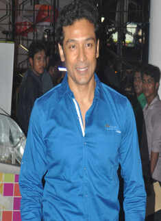 Hrid Majhare: Premiere