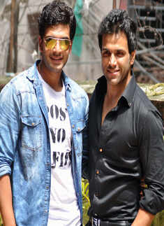 Chetna, Karan & Rithvik promote Fanaah