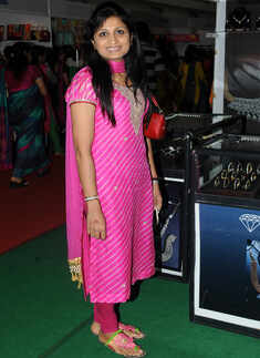 Bonding over fashion