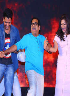 Brahmanandam dances at filmi event