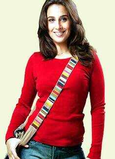 Vidya: Chic & sporty