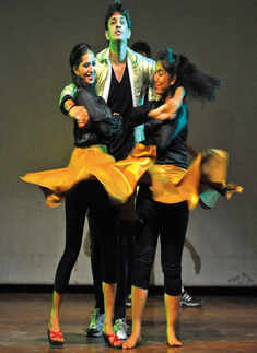 Dance performances at Jawahar Kala Kendra