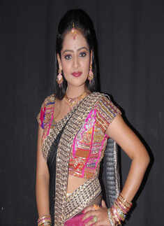 E Dil Helide Nee Bekanta's silver disc released