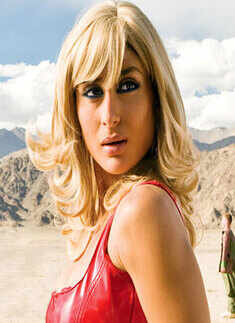 Kareena's blonde look