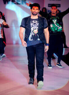Jabong Online Fashion Week 