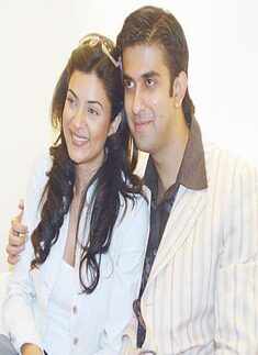 Sushmita with family