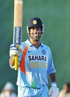 1st ODI: India win by 6 wkts.