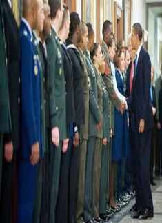 Obama visits Pentagon