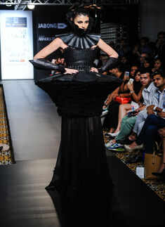 LFW '14: Asa Kazingmei Haute Couture