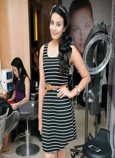 Essensuals salon launch