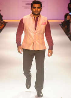 LFW '14: Krishna Mehta