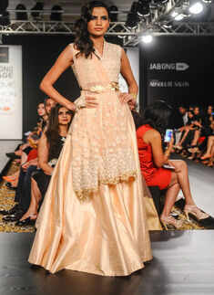 LFW '14: Ridhi Mehra