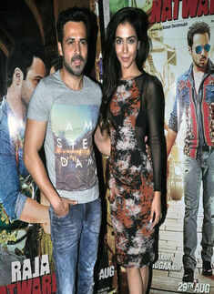 Raja Natwarlal: Premiere