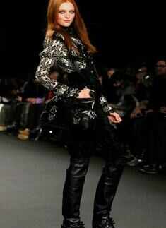 Anna Sui '09