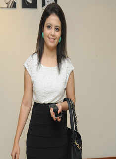 Socialites at art exhibition