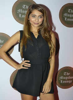 Priyanka @ Mugshot Lounge