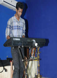 Clean & Clear Fresh Face 2014