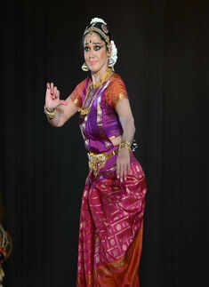 Shobana performs at Madras Fest