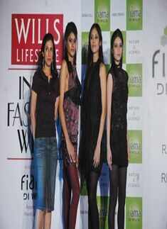 Rina Dhaka and Ranna Gill   