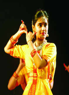 Freshers go fashionable